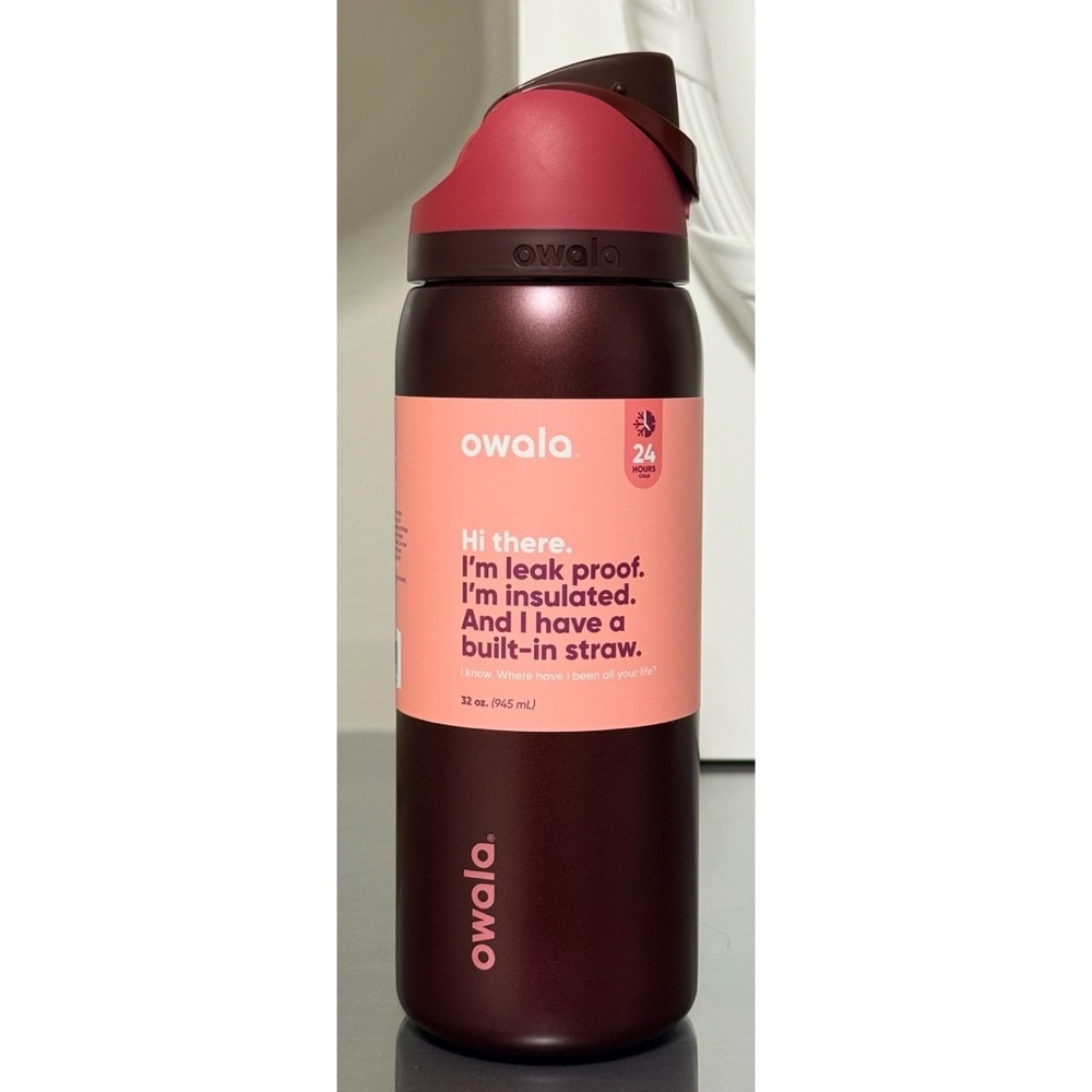 Owala 32oz FreeSip Water Bottle, BLACK‎ CHERRY